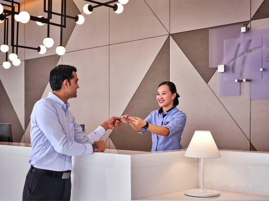 Фото Holiday Inn Express Singapore Serangoon