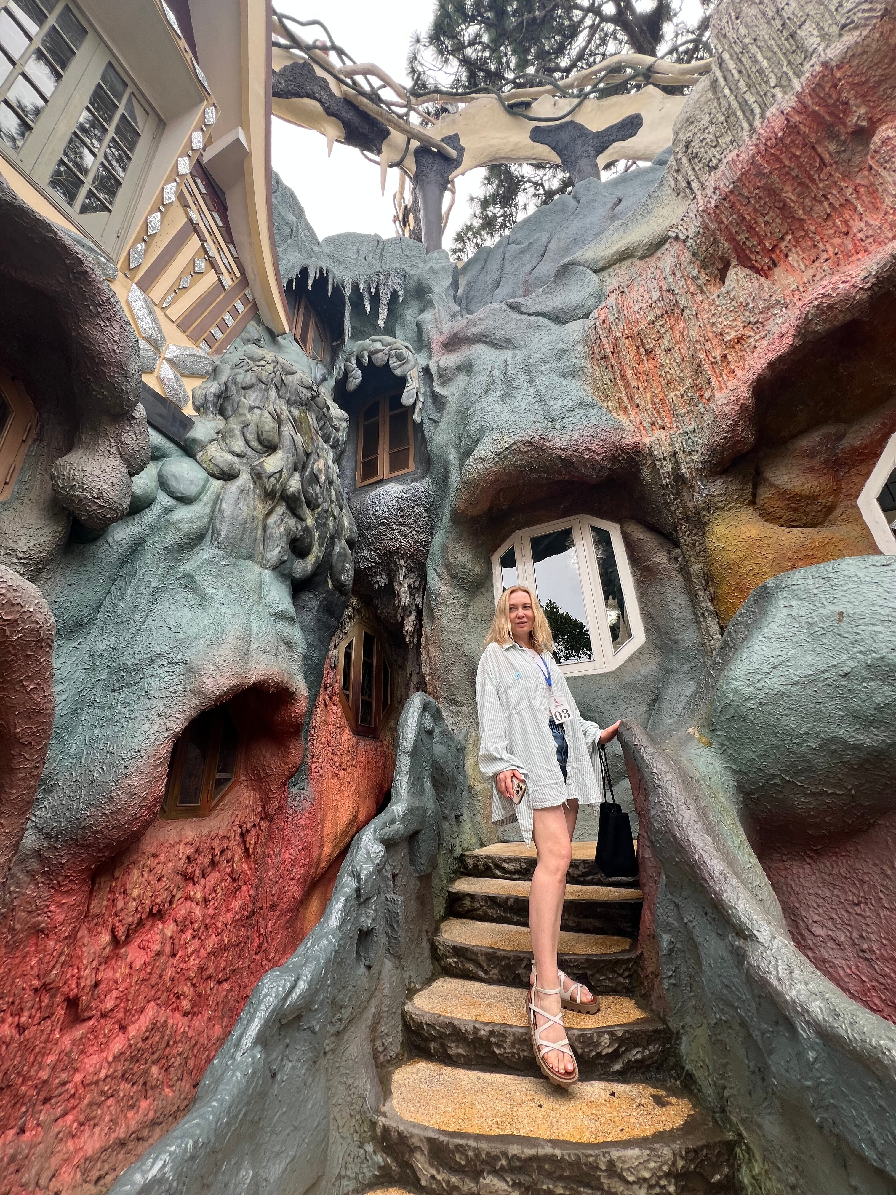 Фото Crazy House