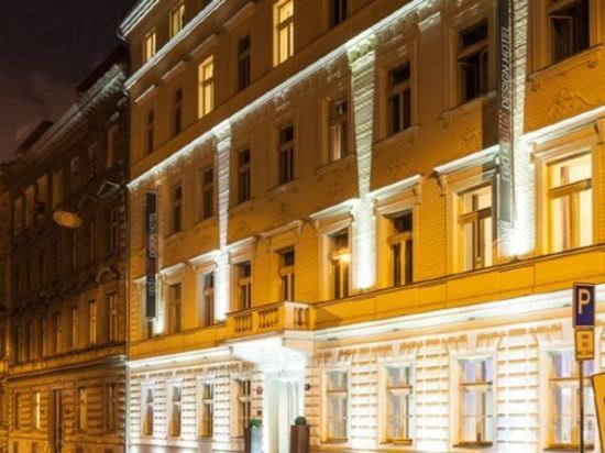 Фото Red and Blue Design Hotel Prague