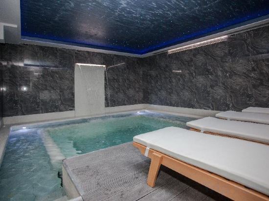 Фото Melrose Hotel