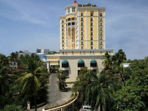 Гостиница The Residency Towers