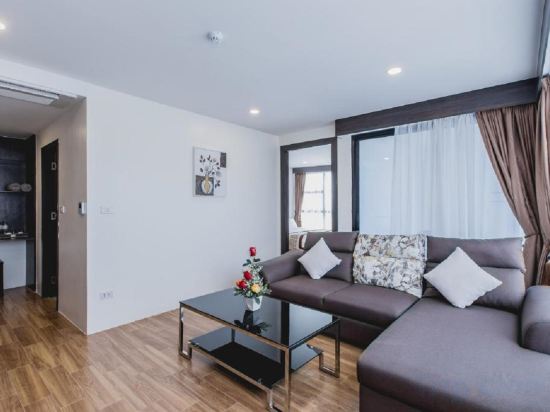 Фото BP Grand Tower Hotel