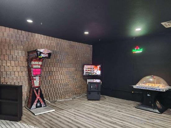 Фото Days Inn & Conference Centre by Wyndham Renfrew