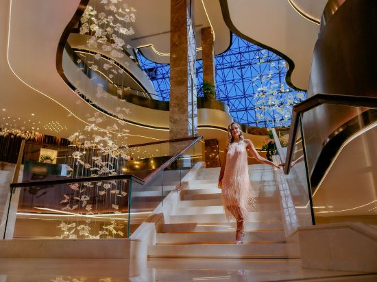 Фото Four Seasons Hotel