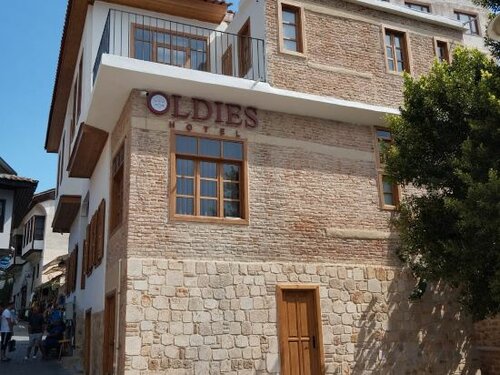 Oldies Hotel