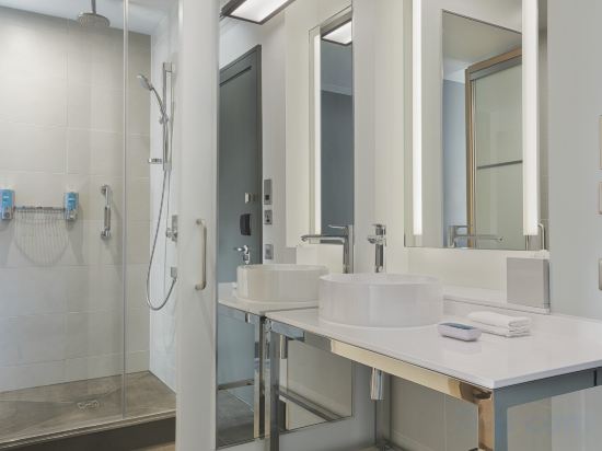 Фото Aloft Aberdeen Teca