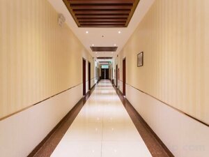 Гостиница Chifeng zunya business hotel