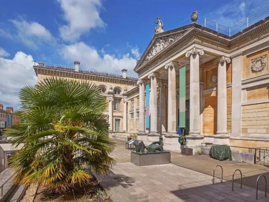 Фото The Randolph Hotel Oxford a Graduate by Hilton