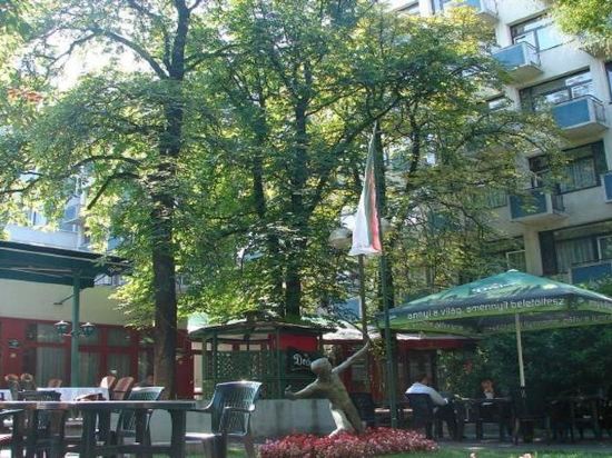 Фото Hotel Benczur