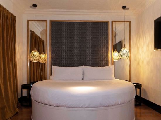 Фото La França Travellers