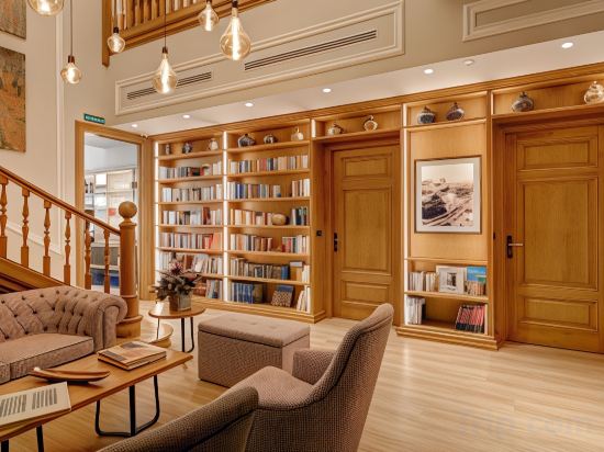 Фото Hotel Boutique Mirlo Barcelona