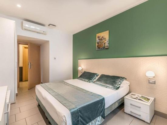 Фото Trevi Palace Hotel