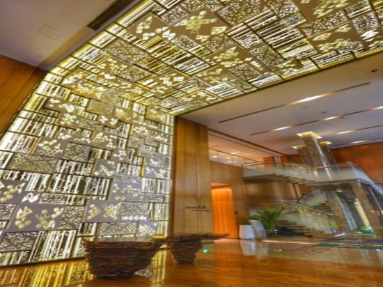 Фото Hilton Garden Inn Shenzhen Bao'an