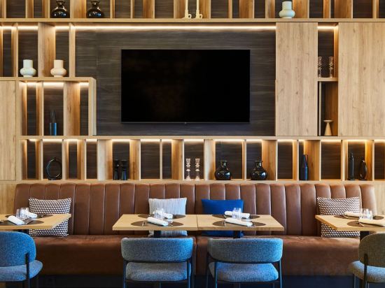 Фото Four Points by Sheraton Barcelona Airport