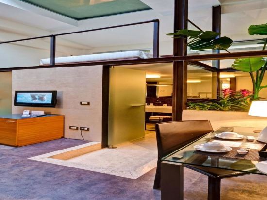 Фото The Spring House Hotel Rome Vatican, Tapestry Collection Hilton