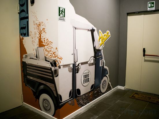 Фото Hostel Trastevere by Hostal Trustever