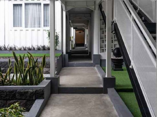 Фото Kontena Hotel