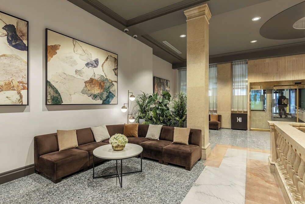 Фото One King West