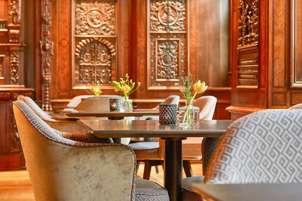 Фото Radisson Blu Schwarzer Bock Hotel