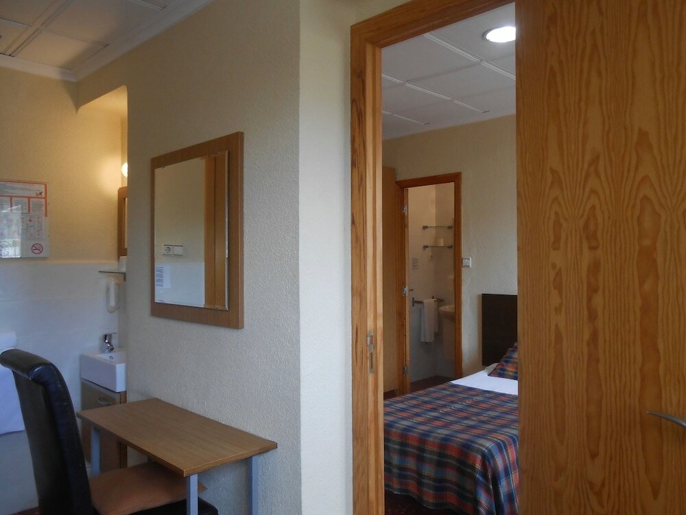 Фото Hostal El Callejon