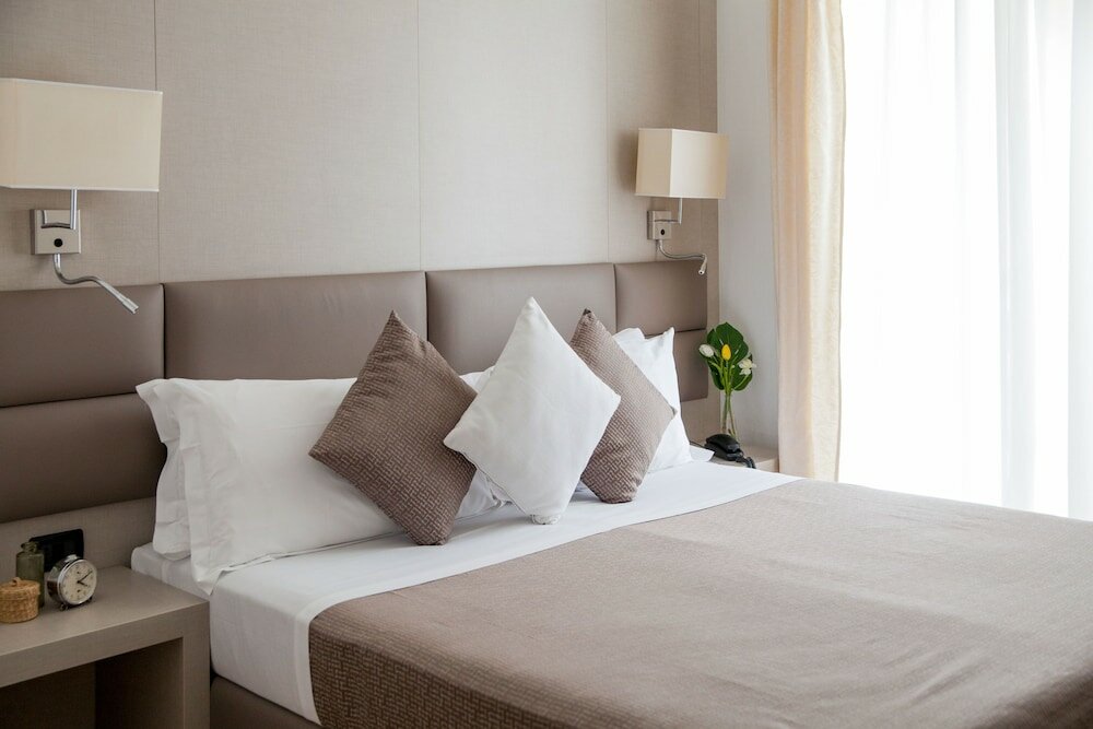 Фото Hotel Vesuvio