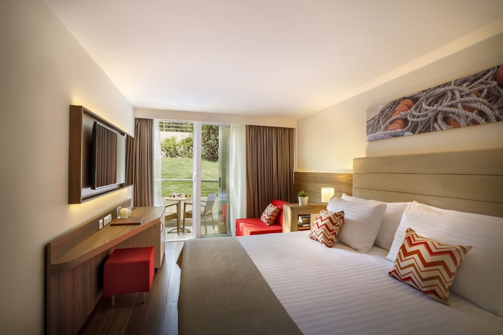 Фото Girandella Valamar Collection Resort