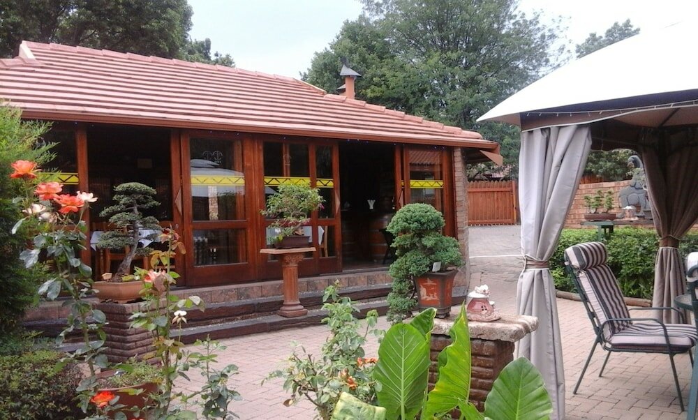 Фото Aark Guest Lodge