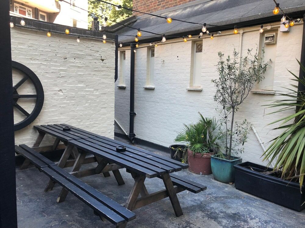 Фото PubLove The Steam Engine Hostel