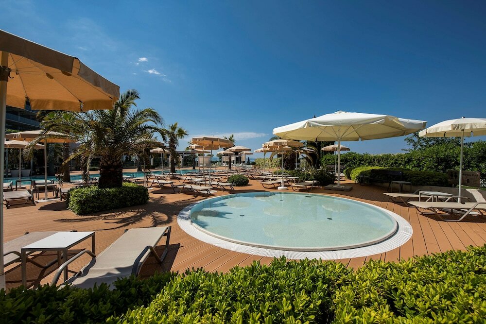 Фото Radisson Blu Resort & SPA, Split