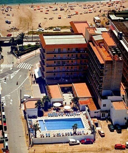 Внешний вид отеля Rosa Nautica в Мальграт-де-Маре, фото 4