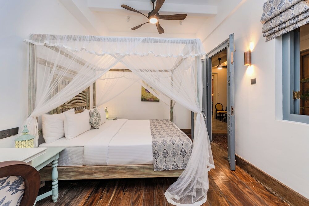 Фото Small House Boutique Guest House