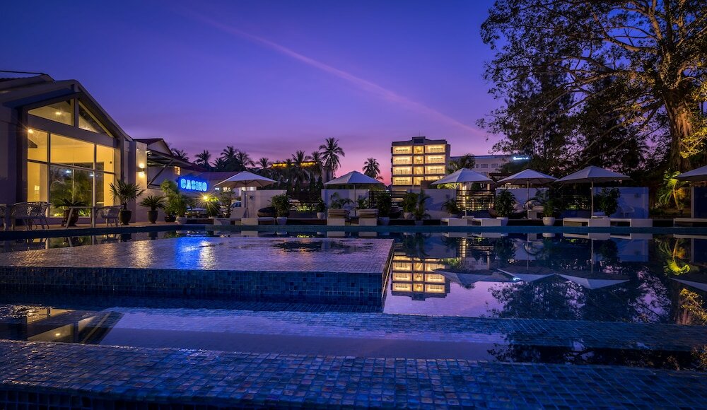 Фото отеля 1