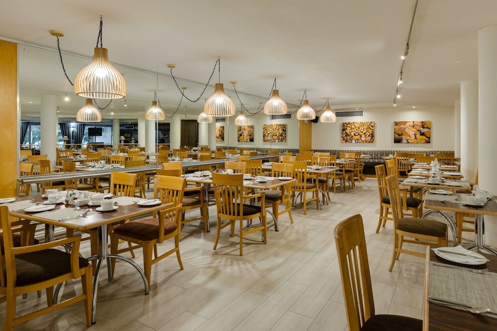 Фото Protea Hotel by Marriott Knysna Quays