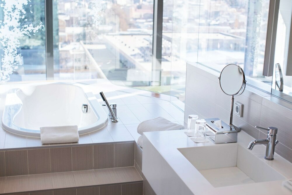 Фото Radisson Blu Iveria Hotel, Tbilisi City Centre