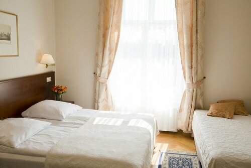 Внешний вид отеля Hotel Polonia в Кракове, фото 3