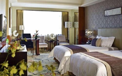 Гостиница Eurasia International Hotel в Дунгуани