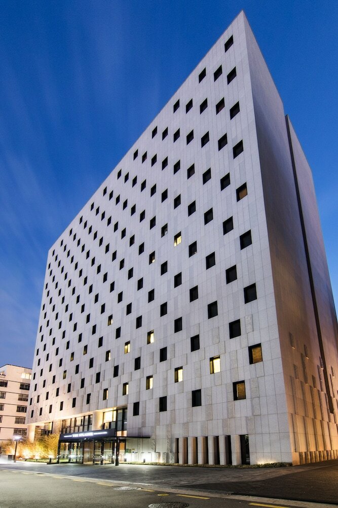 Фото Sotetsu Hotels The Splaisir Seoul Myeong Dong