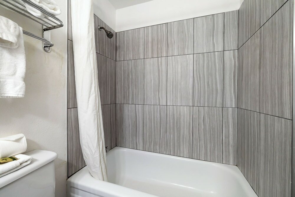 Фото Kennewick Suites