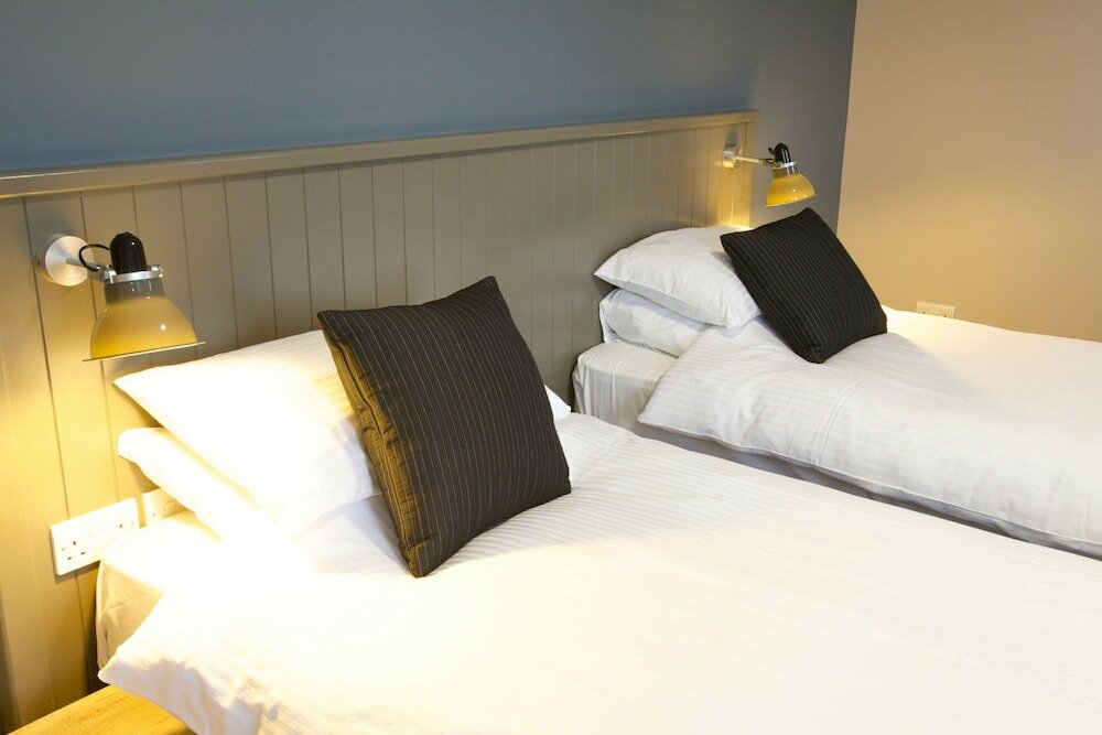 Фото The Ayre Hotel