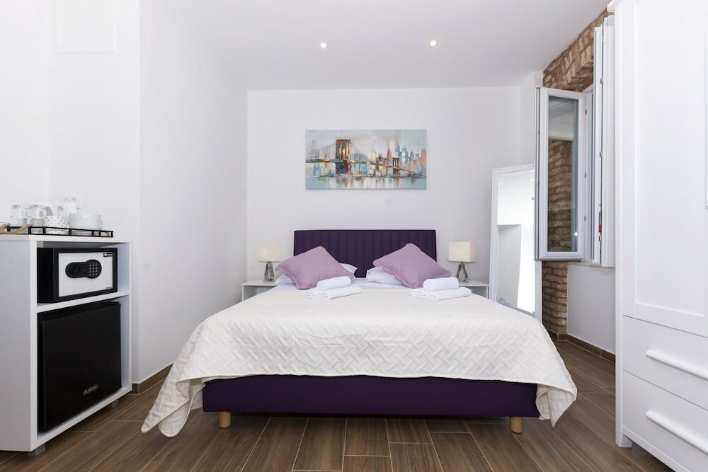 Фото Peruzovic Rooms & Apartments