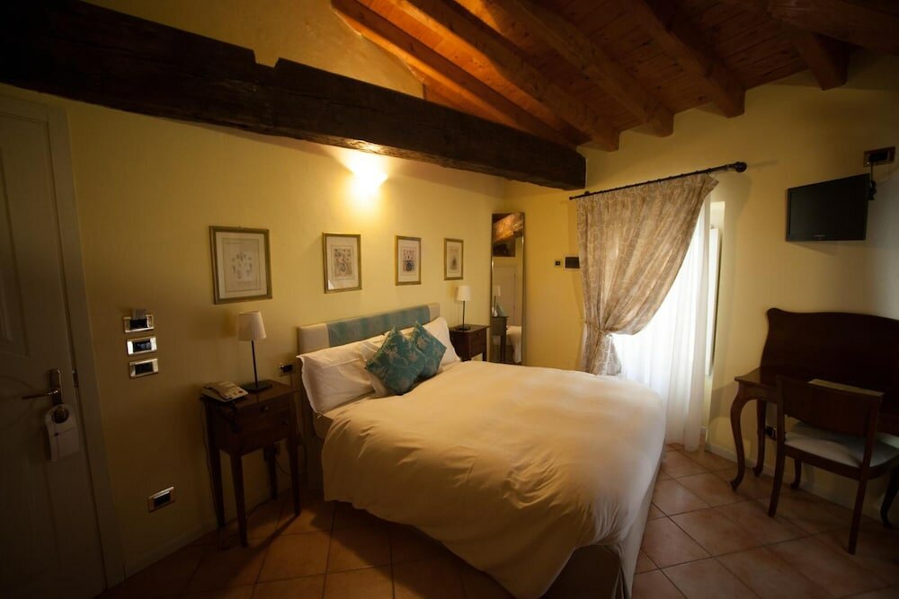 Фото Albergo Orologio