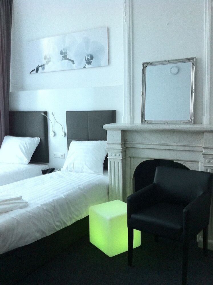 Фото Hotel Vossius Vondelpark