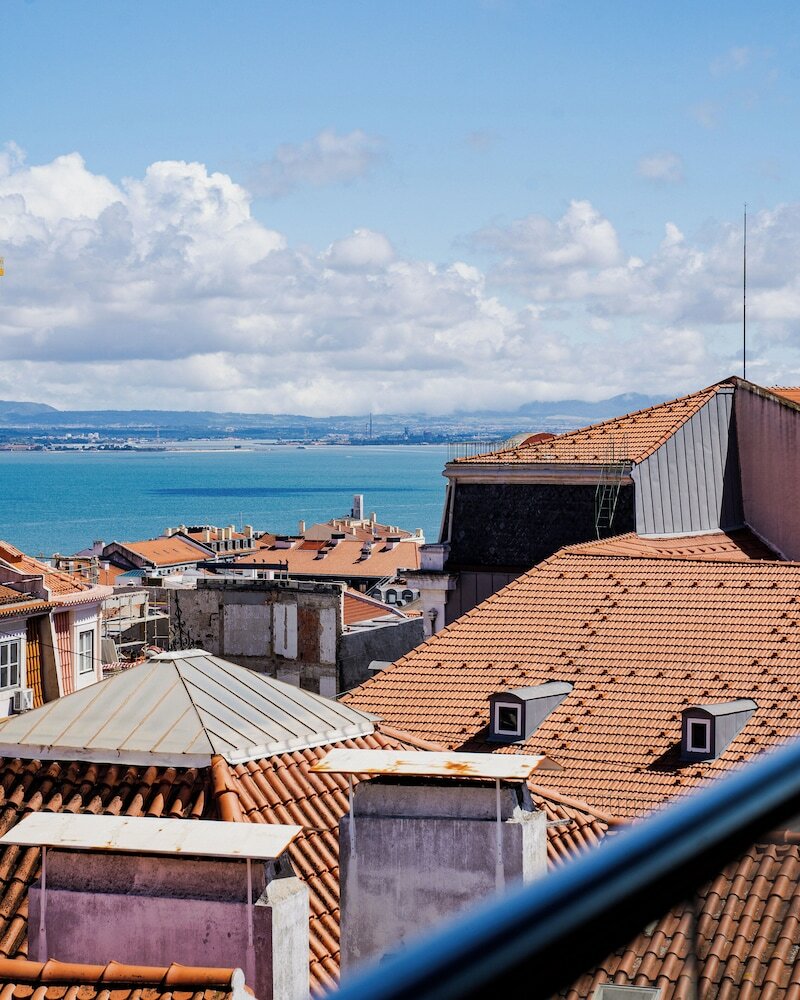 Фото 9Hotel Mercy