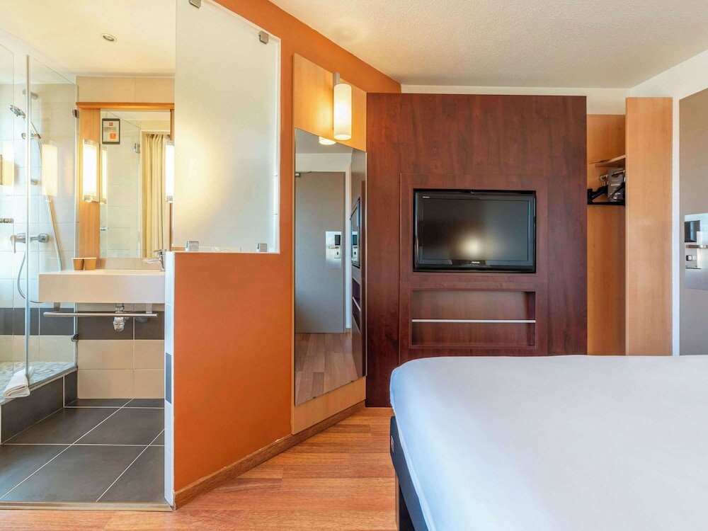 Фото ibis Montpellier Centre Polygone