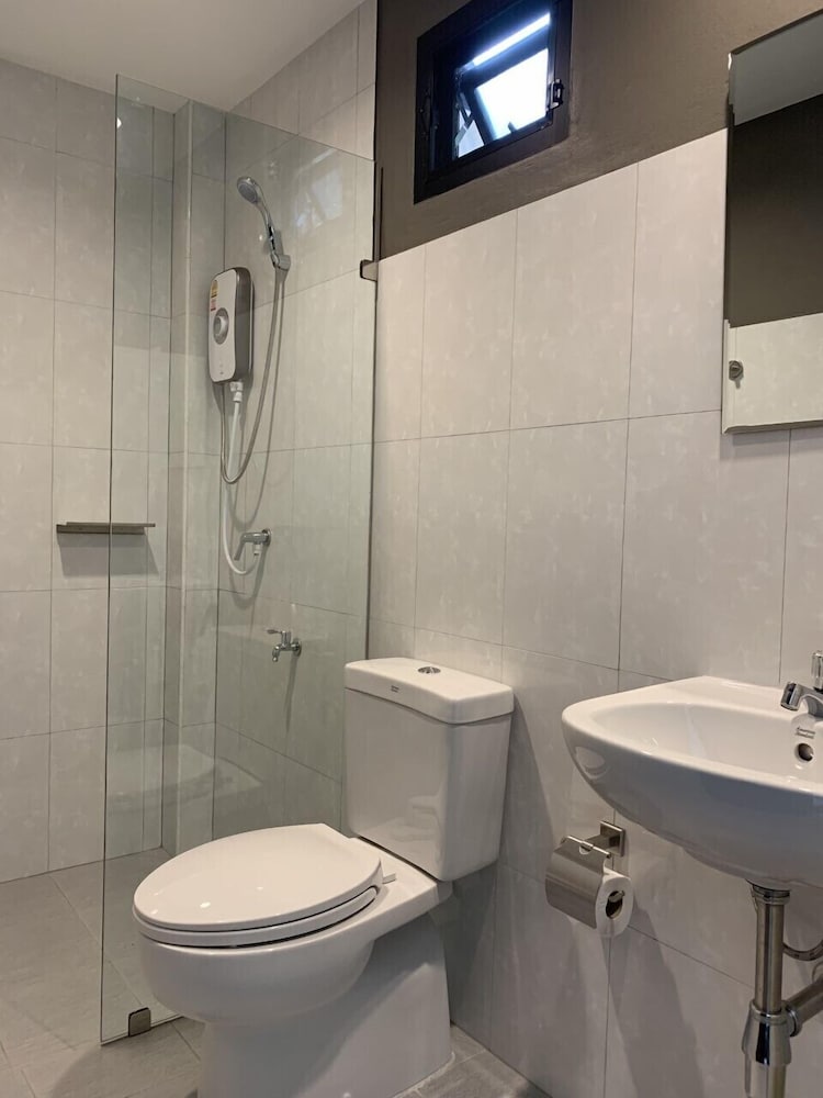 Фото Naiya Beach Bungalow