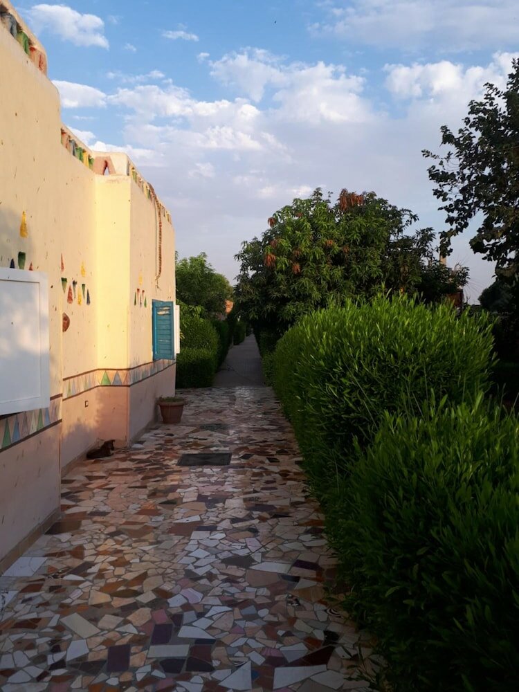 Фото Al Baeirat Hotel