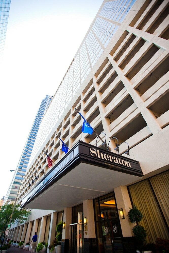 Фото Sheraton Indianapolis City Centre Hotel
