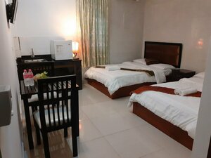 Гостиница New Season Riverside Hotel