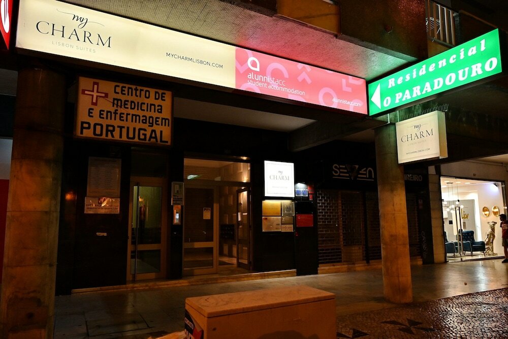 Фото My Charm Lisbon Suites