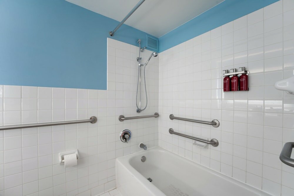 Фото The River Inn